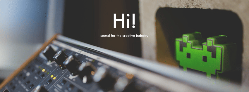 Mischpult mit dem Gruß „Hi! – sound for the creative industry“